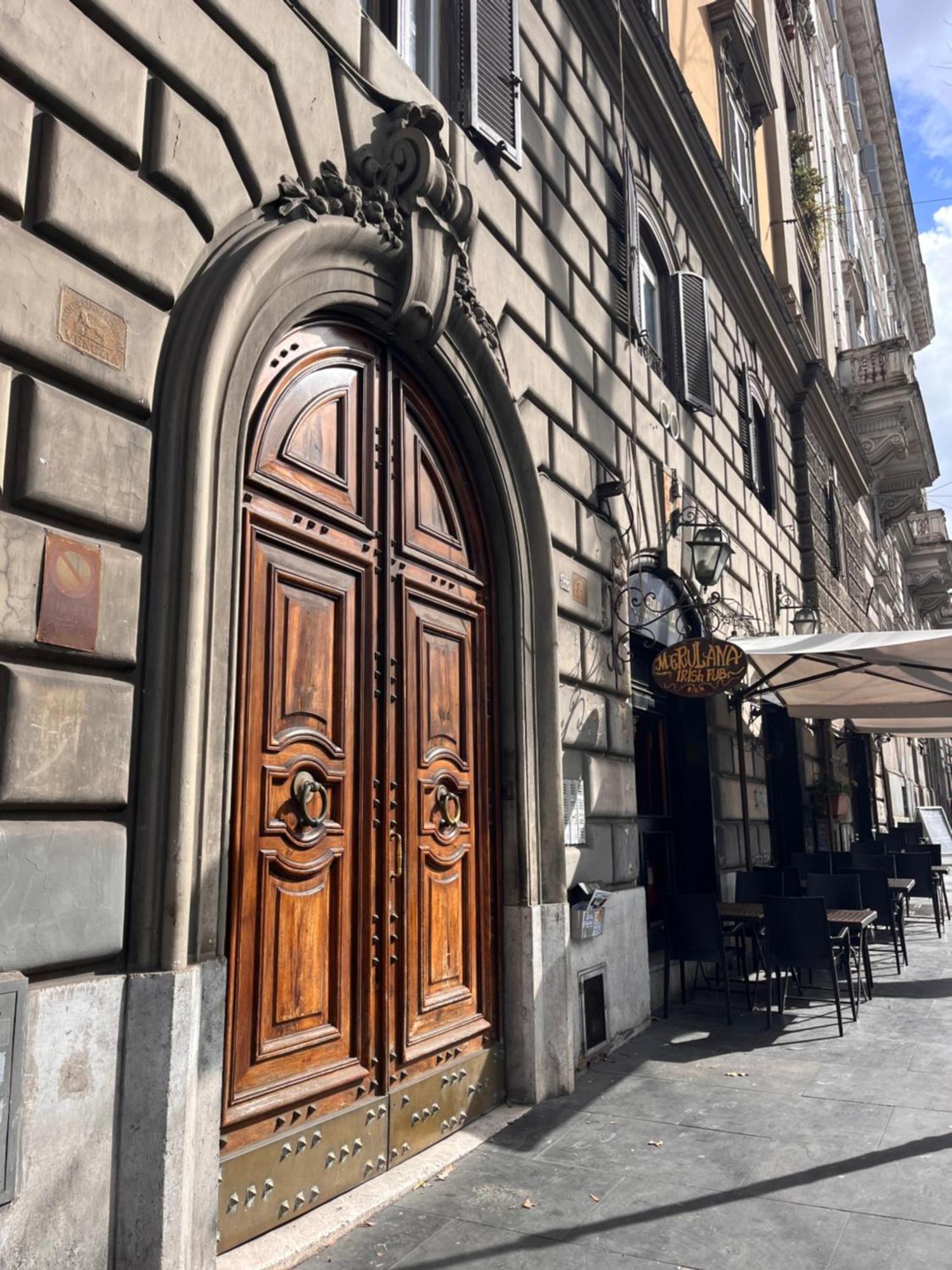 Colosseum Deluxe Rome Exterior photo